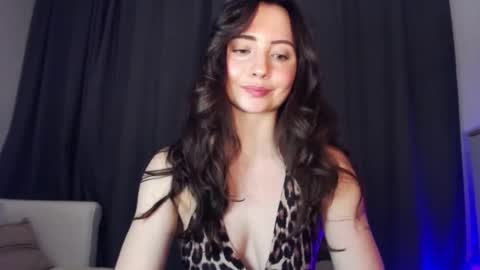 Snapshot of dream_nicole02 chatting on February 13, 5:54 pm Nicole online show from February 13, 5:54 pm