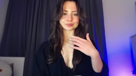 Snapshot of dream_nicole02 chatting on March 5, 6:23 pm Nicole online show from March 5, 6:23 pm