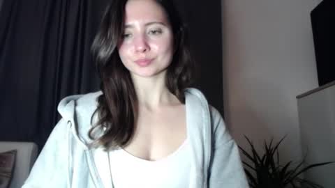 Snapshot of dream_nicole02 chatting on December 3, 4:05 pm Nicole online show from December 3, 4:05 pm