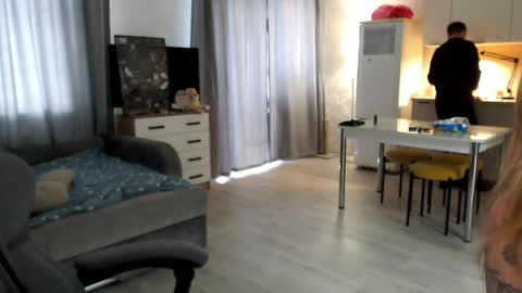 dream_reaper210635 online show from May 31, 1:29 pm