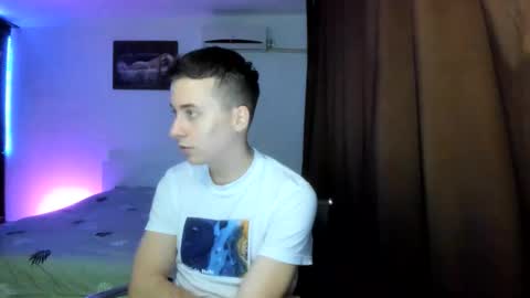 Johnny online show from May 21, 7:54 pm