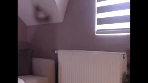 A girl online show from January 7, 10:22 am