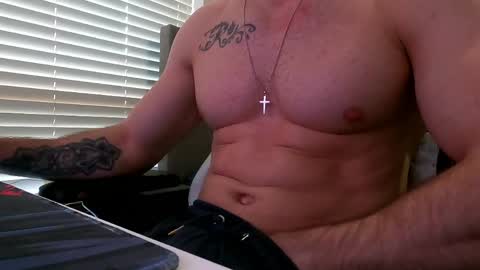 Snapshot of dreamering chatting on April 21, 6:34 pm Dreaming on going live with a woman p online show from April 21, 6:34 pm