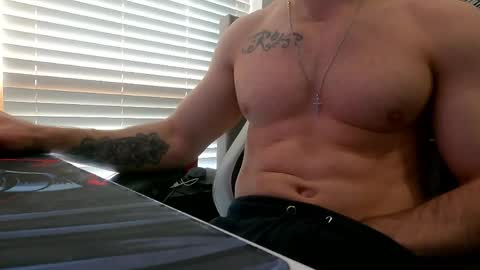 Snapshot of dreamering chatting on April 26, 4:59 pm Dreaming on going live with a woman p online show from April 26, 4:59 pm