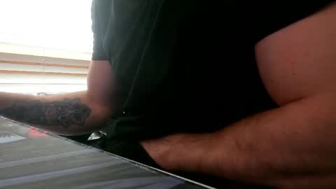 Snapshot of dreamering chatting on May 1, 2:43 pm Dreaming on going live with a woman p online show from May 1, 2:43 pm