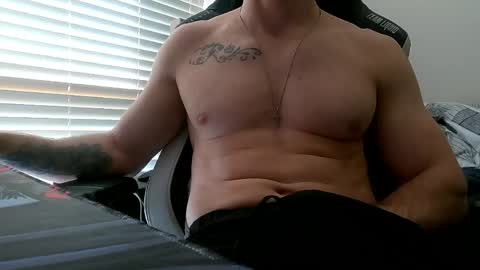 Snapshot of dreamering chatting on June 4, 5:19 pm Dreaming on going live with a woman p online show from June 4, 5:19 pm