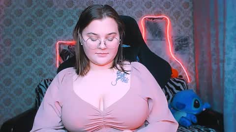 Snapshot of dreamforyoue2 chatting on October 24, 8:38 pm dreamforyoue2 online show from October 24, 8:38 pm