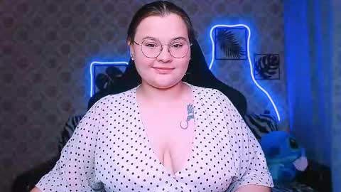 Snapshot of dreamforyoue2 chatting on November 7, 9:53 am dreamforyoue2 online show from November 7, 9:53 am