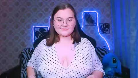 Snapshot of dreamforyoue2 chatting on November 11, 8:20 pm dreamforyoue2 online show from November 11, 8:20 pm