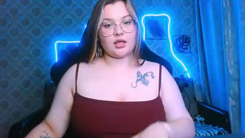 dreamforyoue2 online show from July 21, 8:55 pm
