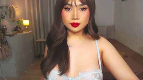 Snapshot of dreamgirlheaven chatting on January 27, 7:45 am Heaven online show from January 27, 7:45 am