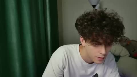 Snapshot of dreamgonetan chatting on September 23, 1:30 am dreamgonetan online show from September 23, 1:30 am