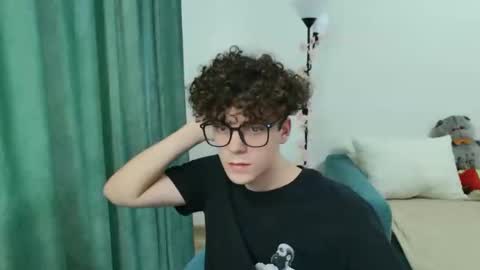 Snapshot of dreamgonetan chatting on September 23, 2:31 pm dreamgonetan online show from September 23, 2:31 pm