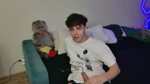 Snapshot of dreamgonetan chatting on October 4, 1:09 pm dreamgonetan online show from October 4, 1:09 pm