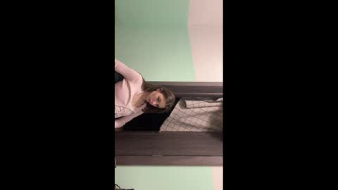 ANNIKA online show from February 17, 8:15 pm