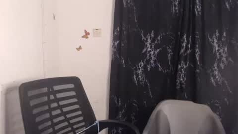 Snapshot of dreamy_wetpussy chatting on May 29, 8:18 pm BEAUTY online show from May 29, 8:18 pm