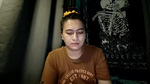 Snapshot of dreamycreamyst chatting on December 26, 6:33 pm dreamycreamyst online show from December 26, 6:33 pm