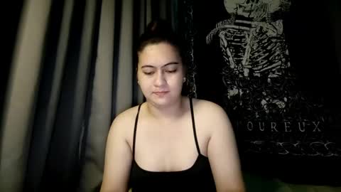 Snapshot of dreamycreamyst chatting on January 10, 2:25 am dreamycreamyst online show from January 10, 2:25 am