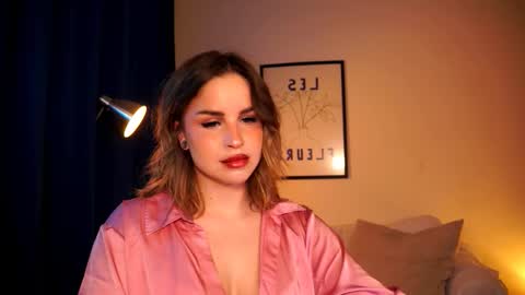 MISS B online show from March 14, 7:08 pm