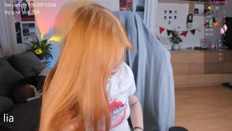 my name is Lia online show from September 19, 9:04 pm