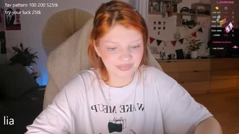 my name is Lia online show from November 10, 8:08 pm