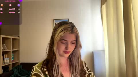 Dia online show from May 21, 11:39 am
