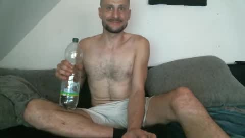 Snapshot of dresdenboy37 chatting on September 14, 3:16 am Ronny online show from September 14, 3:16 am