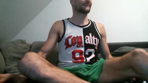 Snapshot of dresdenboy37 chatting on September 30, 3:55 am Ronny online show from September 30, 3:55 am