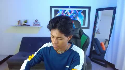 Snapshot of dreyk20 chatting on November 13, 1:43 pm Dreyk online show from November 13, 1:43 pm