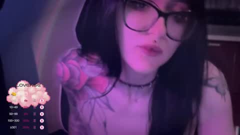 Snapshot of drillhouse_ chatting on September 16, 5:19 am Tara Sonny online show from September 16, 5:19 am