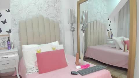 drinklau18 online show from February 20, 3:36 am