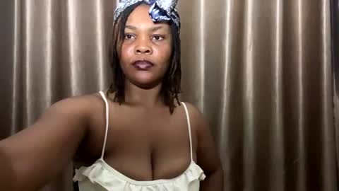 drip_queenxx1 online show from July 12, 6:21 pm