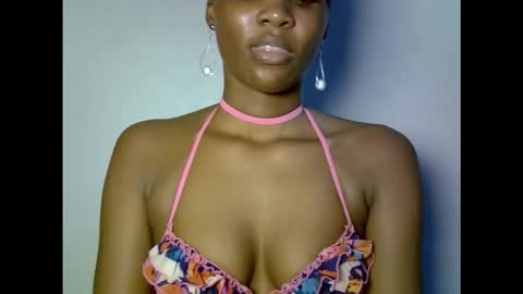 Snapshot of drippingpussy__ chatting on October 22, 7:13 pm drippingpussy__ online show from October 22, 7:13 pm