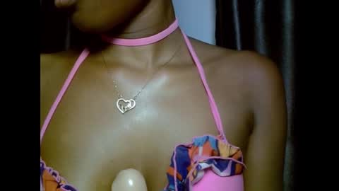 Snapshot of drippingpussy__ chatting on November 21, 6:50 pm drippingpussy__ online show from November 21, 6:50 pm