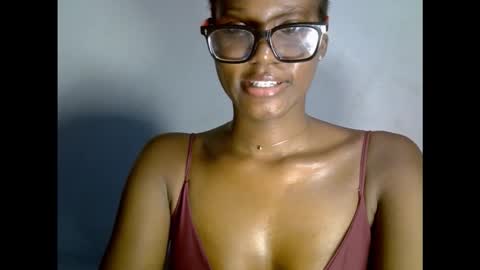 Snapshot of drippingpussy__ chatting on December 5, 6:48 pm drippingpussy__ online show from December 5, 6:48 pm