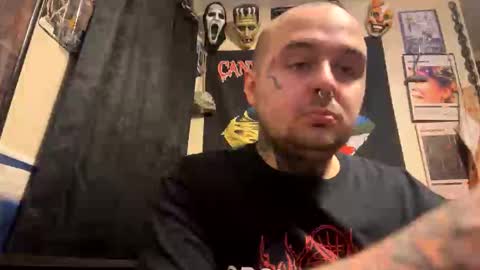 Snapshot of drippingxxxgore chatting on November 9, 2:32 am drippingxxxgore online show from November 9, 2:32 am
