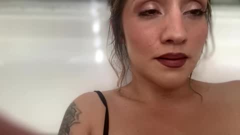 drippypetalo online show from November 3, 9:48 pm