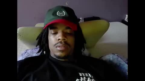 Snapshot of dripthehit chatting on December 20, 10:22 pm dripthehit online show from December 20, 10:22 pm