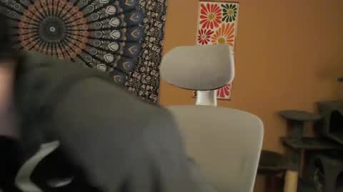 River online show from April 1, 11:02 pm