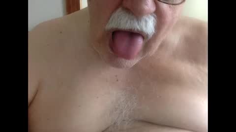 drnick069 online show from December 2, 3:40 pm