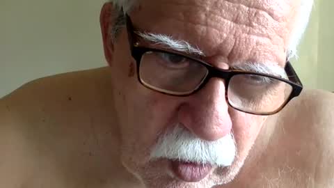 drnick069 online show from July 25, 6:05 pm
