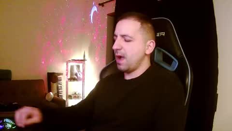 Snapshot of droooooones chatting on March 7, 11:16 pm droooooones online show from March 7, 11:16 pm