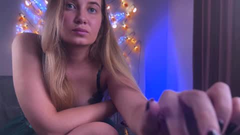 Mistress Lola Slavic witch online show from December 2, 5:26 pm