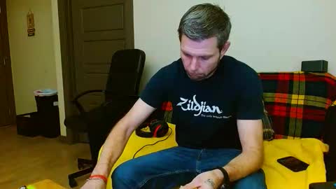 Snapshot of druzki_69 chatting on November 9, 6:33 am druzki_69 online show from November 9, 6:33 am