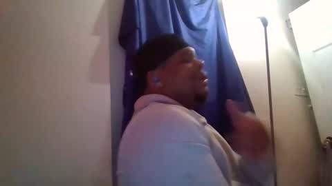 Snapshot of dsmoov_ chatting on January 18, 6:28 am SmoovFanz online show from January 18, 6:28 am