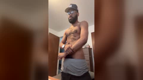 DtaughtU online show from January 16, 8:02 pm