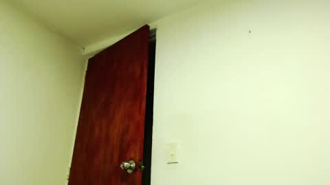 S.K..maorisa98 VIDEOS SEXHARD PPBOY 55TASTEPROTEIN online show from December 15, 10:52 am