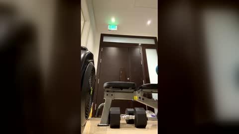 dubaigiyx online show from June 5, 1:12 am