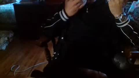 Snapshot of dubz07 chatting on March 22, 9:40 pm dubz07 online show from March 22, 9:40 pm