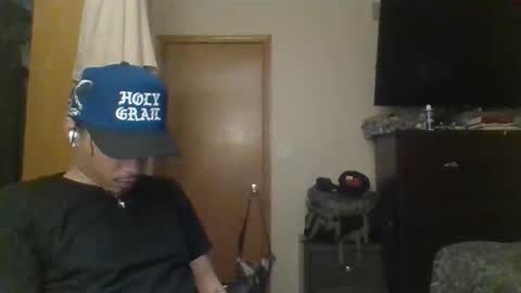 Snapshot of dubz07 chatting on April 16, 3:18 am dubz07 online show from April 16, 3:18 am